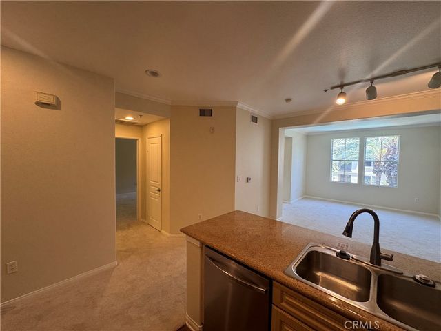3458 Watermarke, Irvine, CA 92612