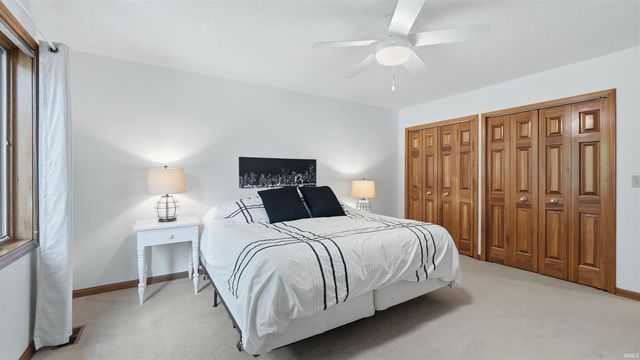 10407 Tidewater Trail, Fort Wayne, IN 46845