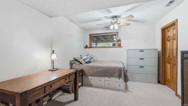 10407 Tidewater Trail, Fort Wayne, IN 46845
