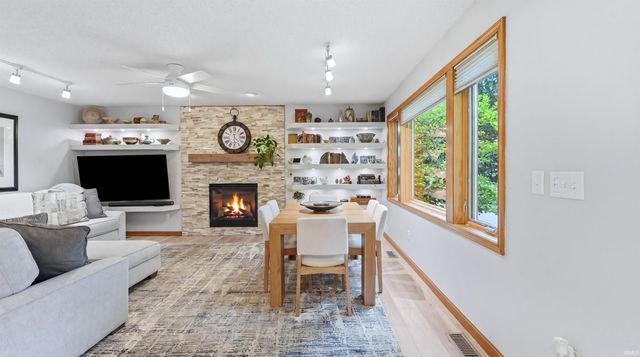 10407 Tidewater Trail, Fort Wayne, IN 46845