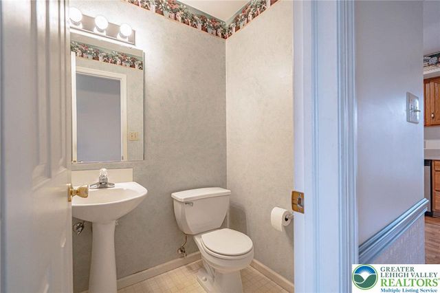 40 Elk Court, Exeter Twp, PA 19606