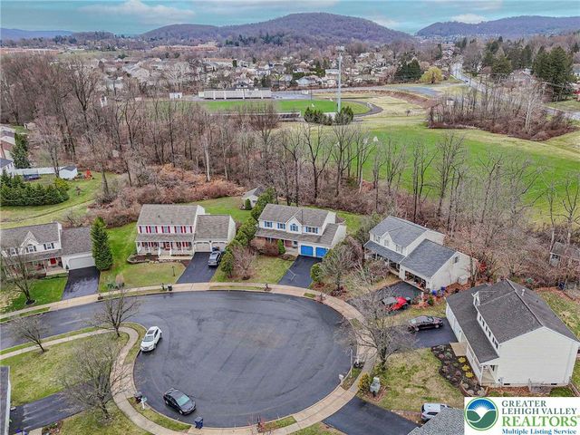 40 Elk Court, Exeter Twp, PA 19606