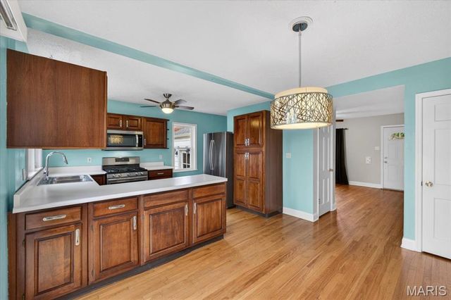 8042 Mackenzie Road, Affton, MO 63123
