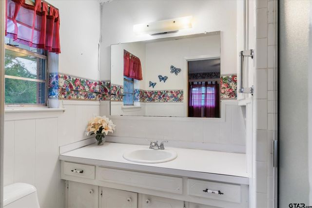 350 VZ County Road 2135, Canton, TX 75103