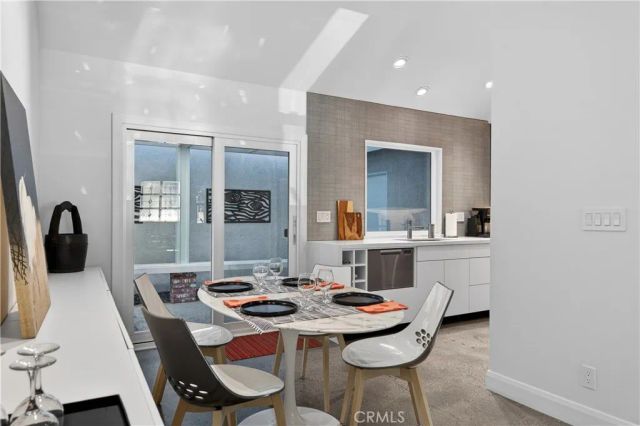 1 Summerfield 59, Irvine, CA 92614