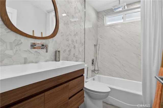 1 Summerfield 59, Irvine, CA 92614