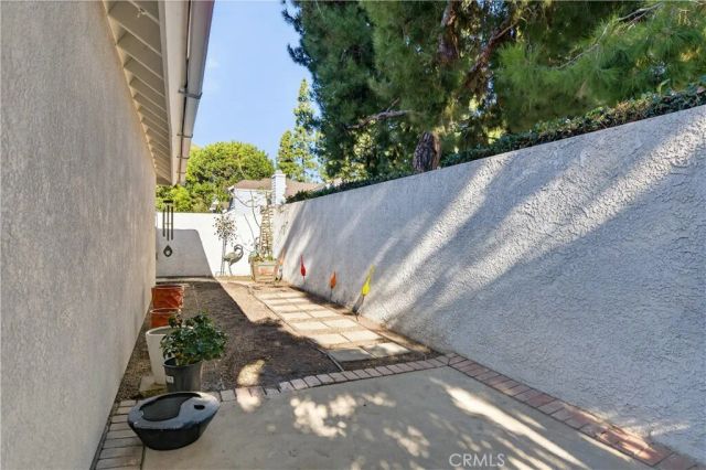 1 Summerfield 59, Irvine, CA 92614