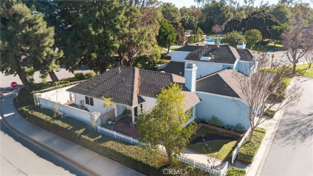 1 Summerfield 59, Irvine, CA 92614