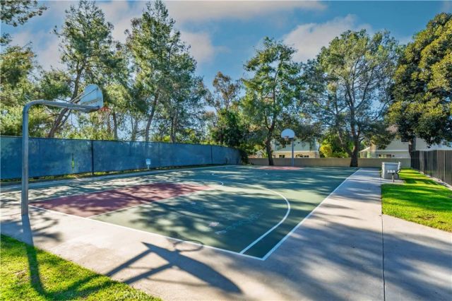 1 Summerfield 59, Irvine, CA 92614