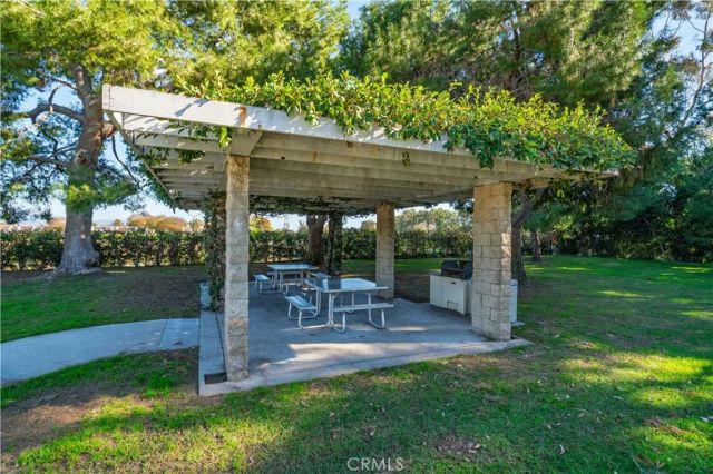 1 Summerfield 59, Irvine, CA 92614