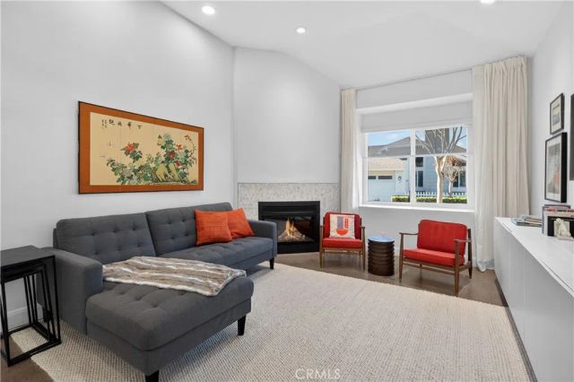 1 Summerfield 59, Irvine, CA 92614