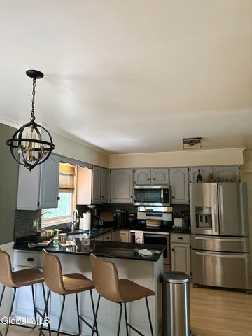 2 Plum Poppy S, Ballston Spa, NY 12020