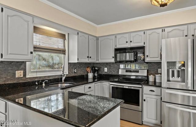 2 Plum Poppy S, Ballston Spa, NY 12020