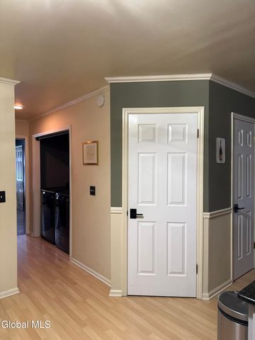 2 Plum Poppy S, Ballston Spa, NY 12020