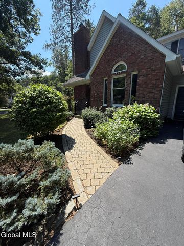 2 Plum Poppy S, Ballston Spa, NY 12020