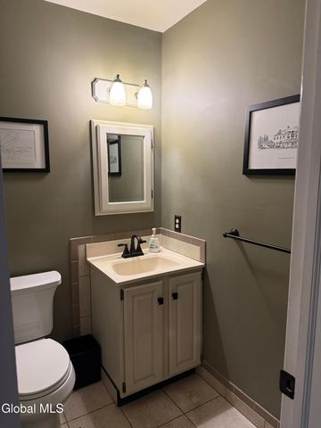 2 Plum Poppy S, Ballston Spa, NY 12020