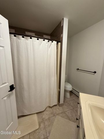 2 Plum Poppy S, Ballston Spa, NY 12020