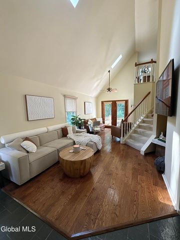 2 Plum Poppy S, Ballston Spa, NY 12020