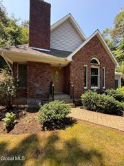 2 Plum Poppy S, Ballston Spa, NY 12020