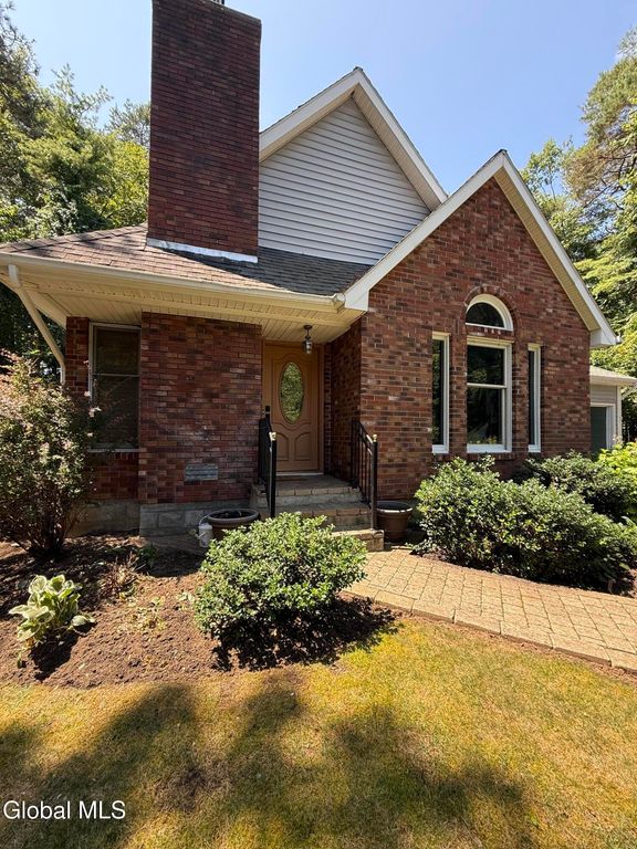 2 Plum Poppy S, Ballston Spa, NY 12020