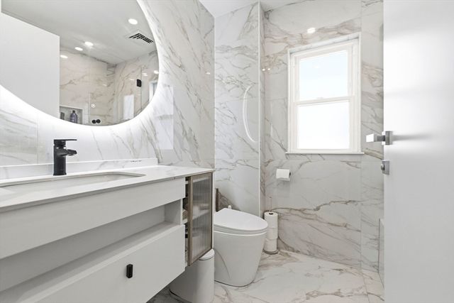 32 Coolidge Ave, Peabody, MA 01960