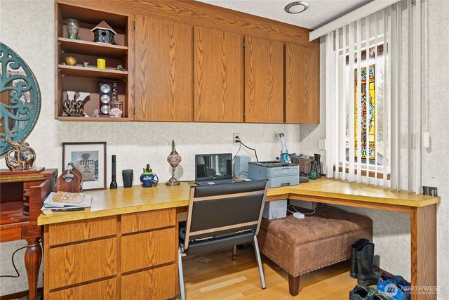 9719 52nd Ave E, Tacoma, WA 98446