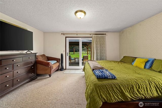 9719 52nd Ave E, Tacoma, WA 98446