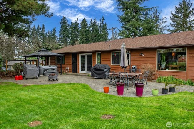 9719 52nd Ave E, Tacoma, WA 98446