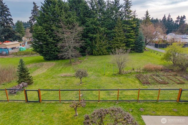 9719 52nd Ave E, Tacoma, WA 98446