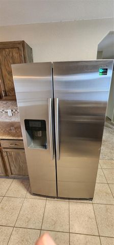 8830 Summerset Meadow Court, Houston, TX 77075