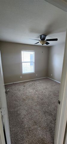 8830 Summerset Meadow Court, Houston, TX 77075