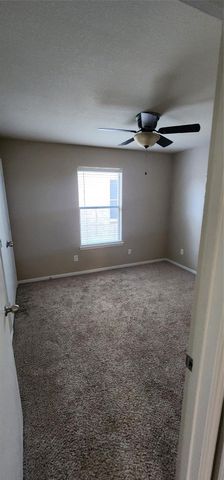 8830 Summerset Meadow Court, Houston, TX 77075