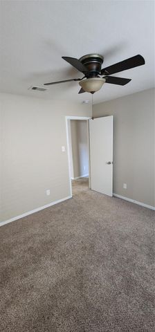 8830 Summerset Meadow Court, Houston, TX 77075