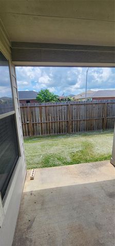 8830 Summerset Meadow Court, Houston, TX 77075