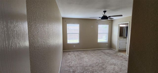 8830 Summerset Meadow Court, Houston, TX 77075