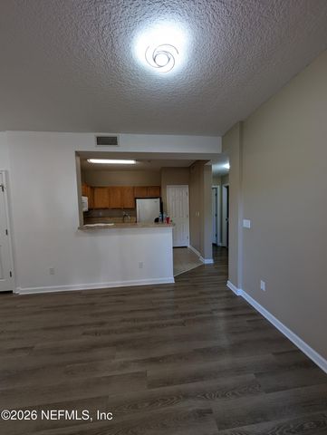 2200 MARSH HAWK Lane 101, Fleming Island, FL 32003