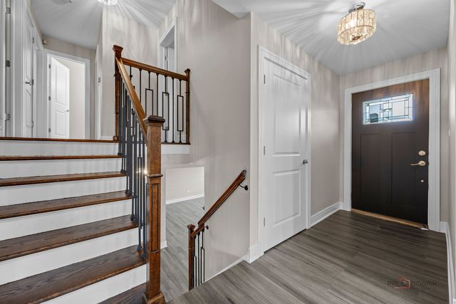 2913 W Sibley Street, Park Ridge, IL 60068