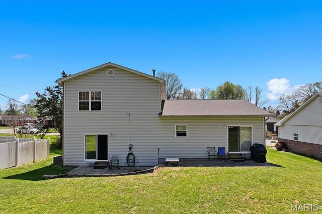 66 Dianne Drive, Belleville, IL 62220