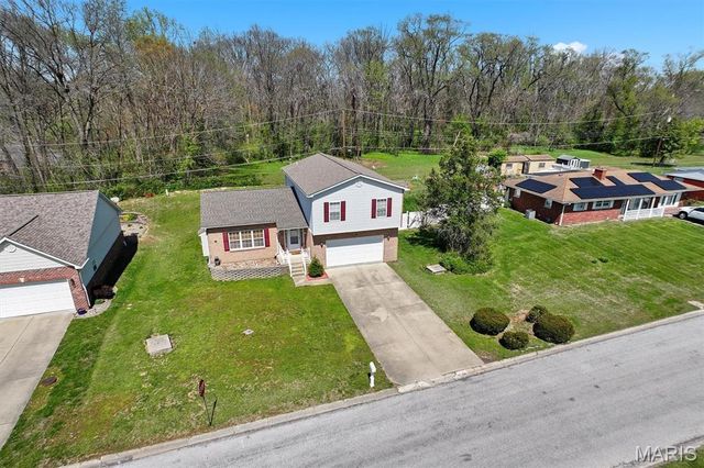 66 Dianne Drive, Belleville, IL 62220