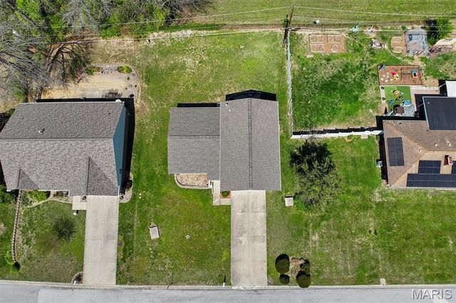 66 Dianne Drive, Belleville, IL 62220
