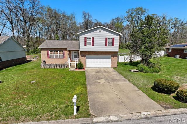 66 Dianne Drive, Belleville, IL 62220