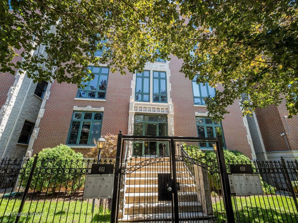 459 N Green Street 2S, Chicago, IL 60642