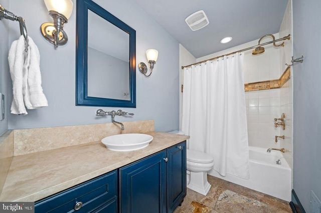 200 PARSONS RD, Landenberg, PA 19350