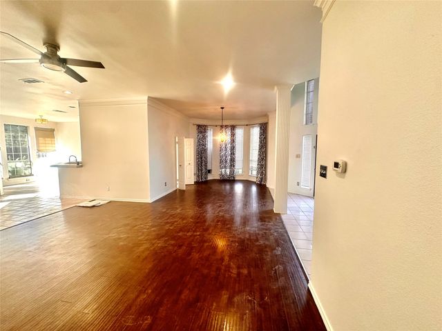 4621 Lakepointe Avenue, Rowlett, TX 75088