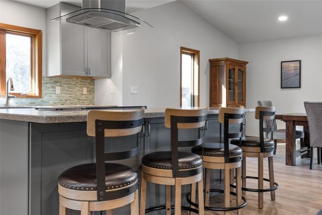 3438 NE Twin Lake View Drive NE, North Liberty, IA 52317