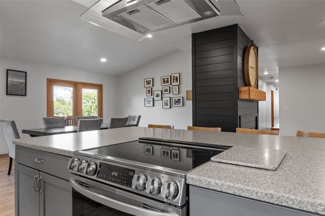 3438 NE Twin Lake View Drive NE, North Liberty, IA 52317