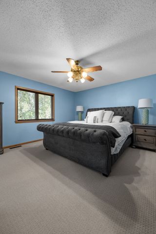 3438 NE Twin Lake View Drive NE, North Liberty, IA 52317