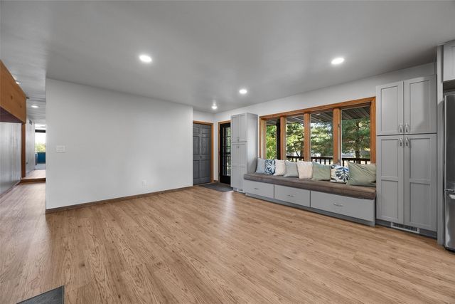 3438 NE Twin Lake View Drive NE, North Liberty, IA 52317