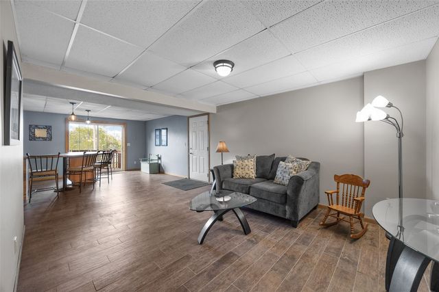 3438 NE Twin Lake View Drive NE, North Liberty, IA 52317