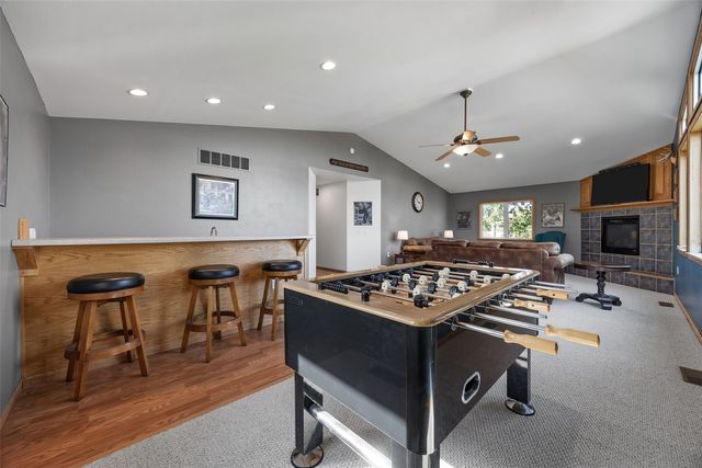 3438 NE Twin Lake View Drive NE, North Liberty, IA 52317